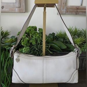 Vintage Coach Soho Leather Baguette Shoulder Bag Y2K 2005-White